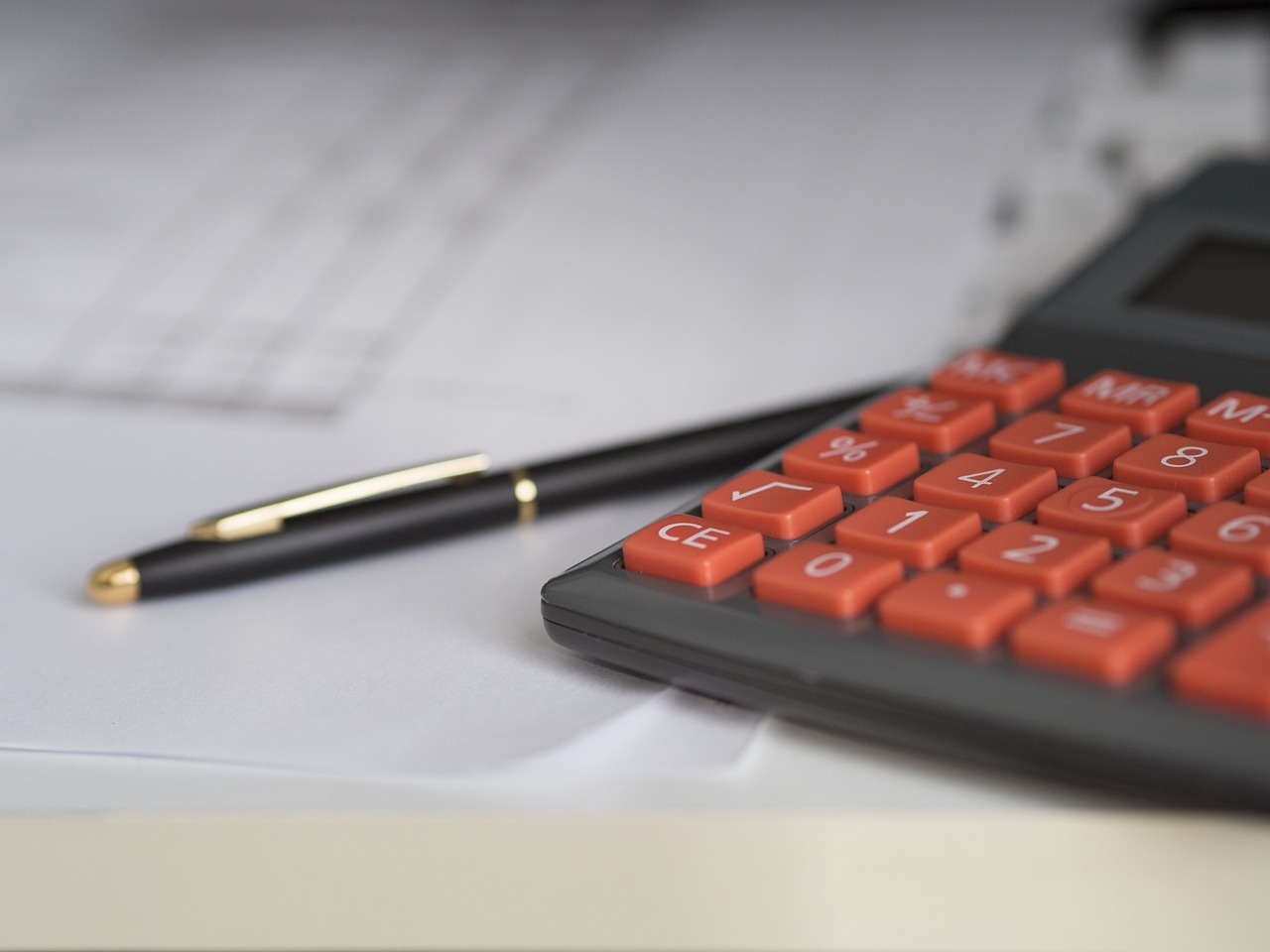 不動産投資における家賃保証の利点と欠点は何ですか？